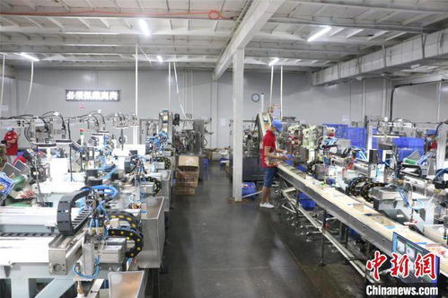 广西螺蛳粉厂研发全自动包装生产线 机器人助力 618 供货翻倍